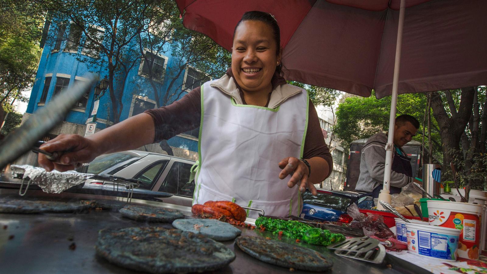 Travel Itineraries through Local Markets: Discovering Cultures and Traditions through Commerce in the USA